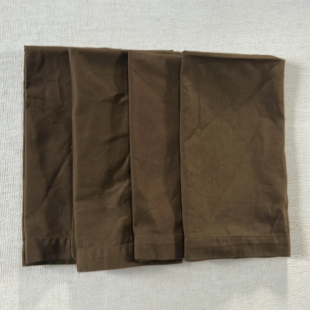 Crate&Barrel Set of 4 Turner Green Cotton Napkins 21” x 21”
